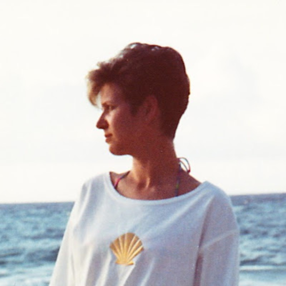 Meet your Posher, Lorie